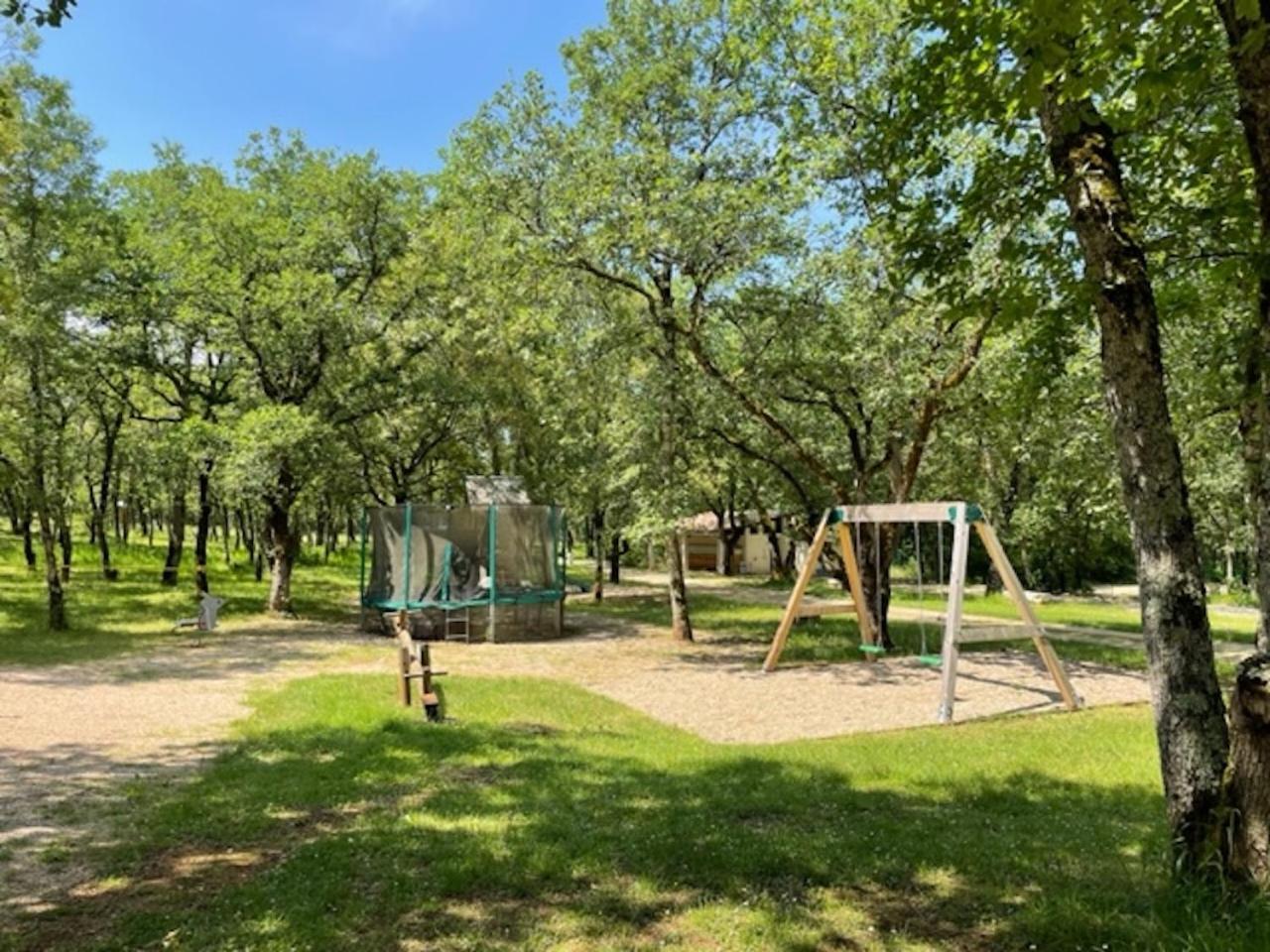 Lodges Du Bois Dodo - Ancien Camping De Bois Redon Septfonds Екстериор снимка